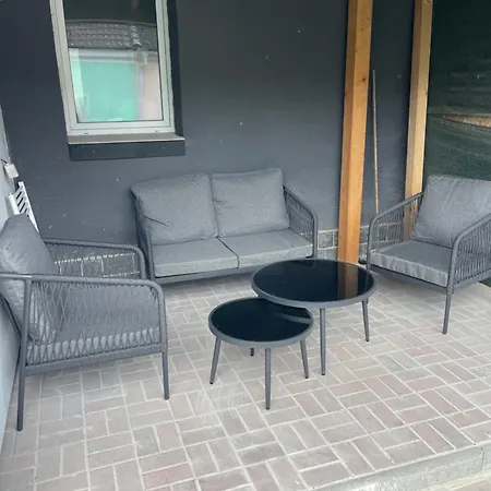 Na Hejtmánce U Letiště V Mladé Boleslavi Apartmán *